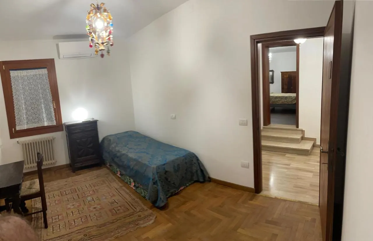 Villa Iside Chirignago-Zelarino 0*,  Italien