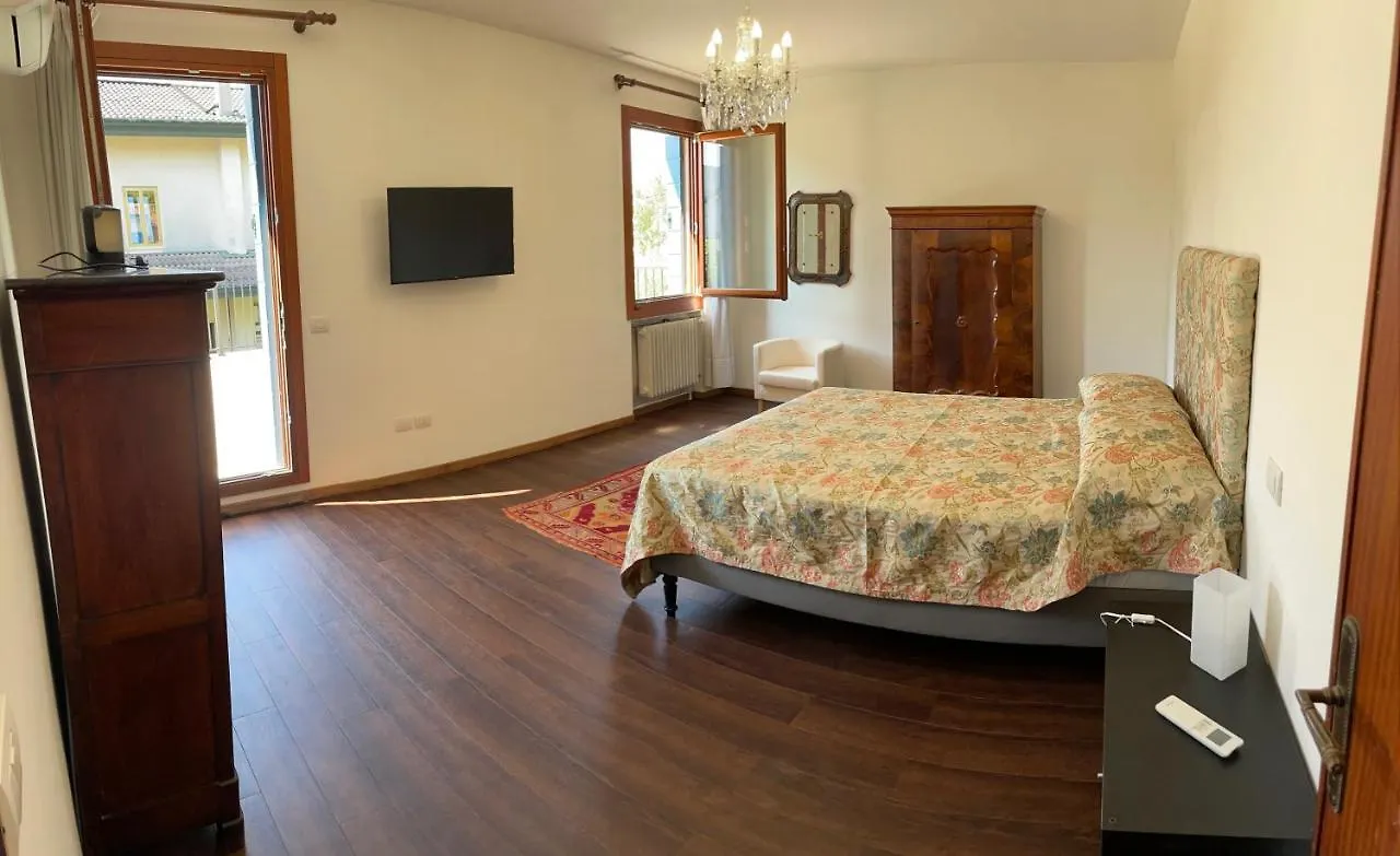 Villa Iside Chirignago-Zelarino Italy